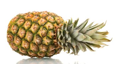 Beyaz üzerine izole edilmiş ananas