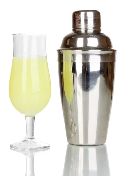 Leckerer gelber Cocktail isoliert auf weiß — Stockfoto