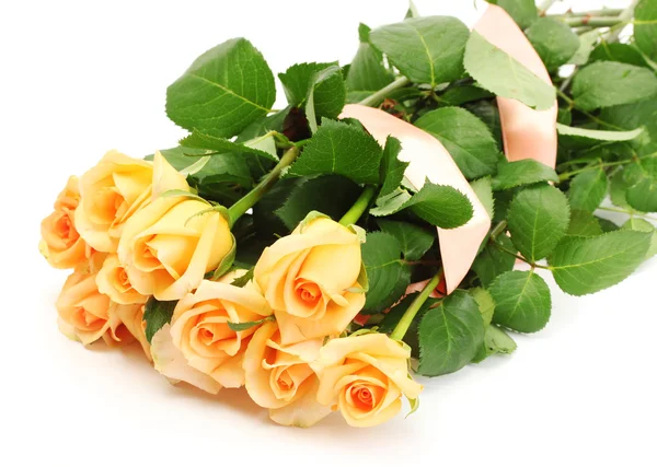 Vacker bukett rosor isolerade på vit — Stockfoto