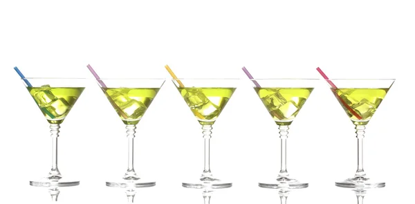 Gul cocktail i martini glas isolerade på vit — Stockfoto