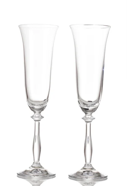 Puste kieliszki do szampana na białym tle — Zdjęcie stockowe