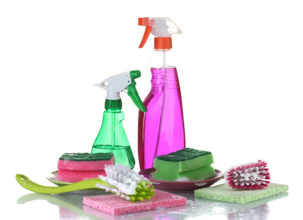 Zmywanie naczyń. produkty czyszczące na białym tle — Zdjęcie stockowe