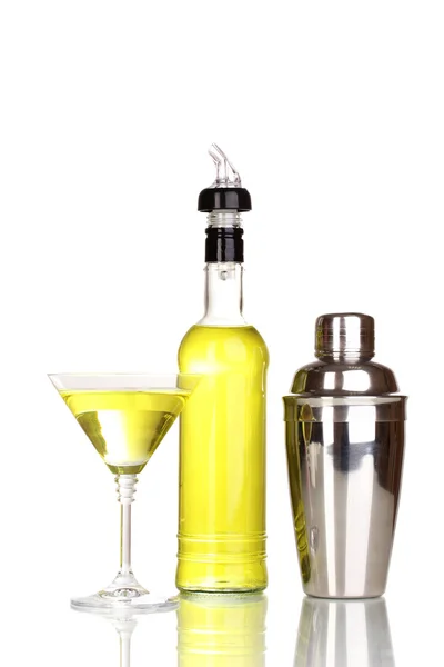 Välsmakande gul cocktail isolerad på vit — Stockfoto