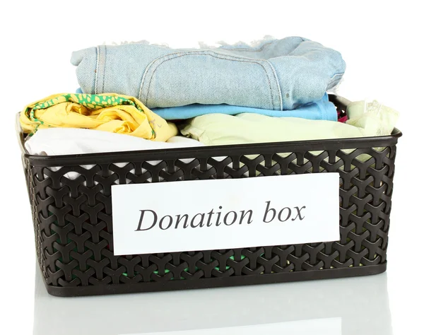 Darování box s izolované na bílém oblečení — Stock fotografie