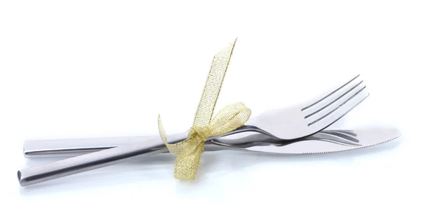 Garfo de prata e faca amarrada com fita isolada em branco — Fotografia de Stock