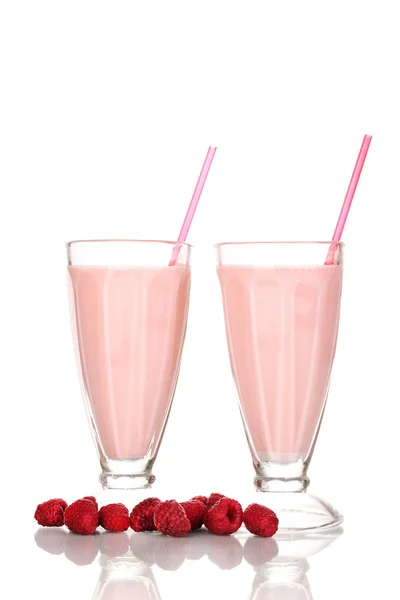 Рожеві молочні коктейлі ізольовані на білому — стокове фото
