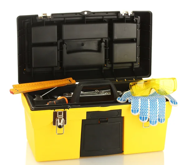 Открытая желтая коробка с инструментами, изолированными на белом фоне — стоковое фото