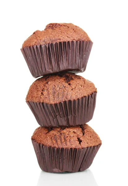 Verse muffins geïsoleerd op wit — Stockfoto