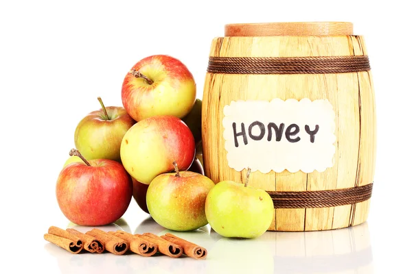 Мед і яблука з корицею ізольовані на білому — стокове фото