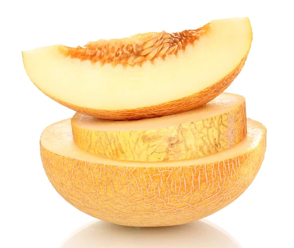 Cortar melones maduros aislados en blanco — Foto de Stock
