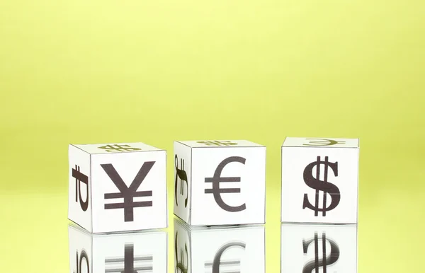 Форекс. валюта в білих тонах на зеленому фоні — стокове фото