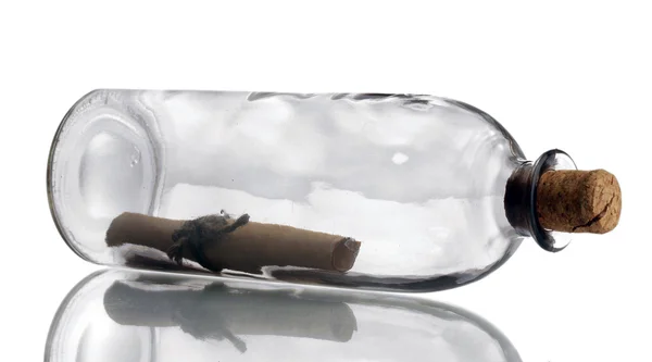 Garrafa de vidro com nota no interior isolado em branco — Fotografia de Stock