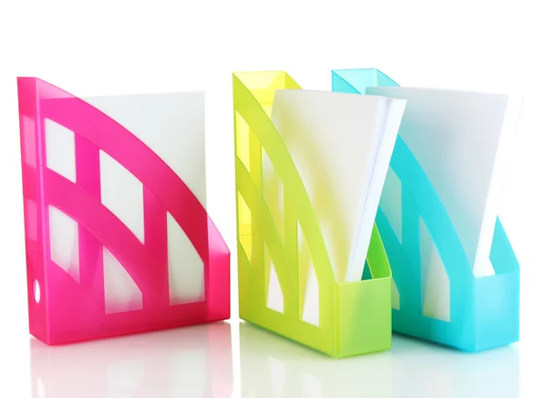 Bandejas coloridas para papéis isolados em branco — Fotografia de Stock
