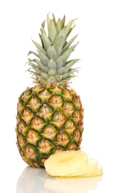 Beyaz üzerine izole edilmiş ananas