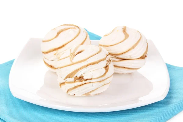 Lucht marshmallows geïsoleerd op wit — Stockfoto