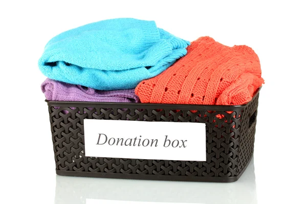 Caja de donación con ropa aislada en blanco — Foto de Stock