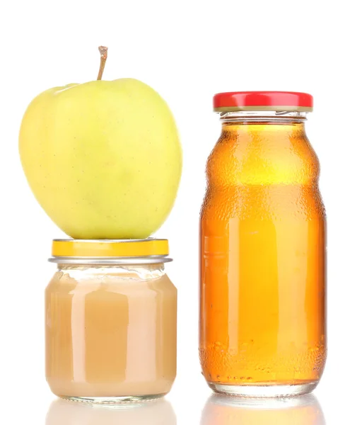 Tarro de puré de bebé y jugo con manzana aislada en blanco — Foto de Stock