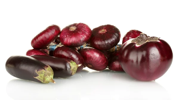 Фиолетовые овощи изолированы на белом — стоковое фото