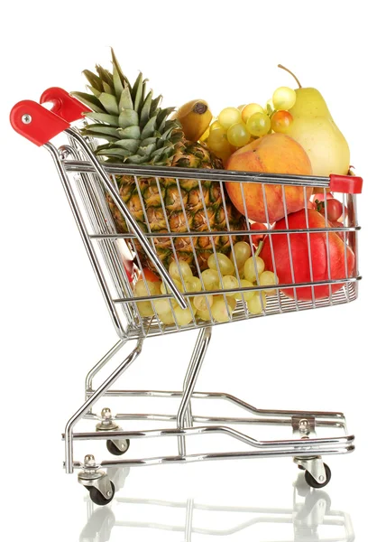 Frutas maduras em carrinho de metal isolado sobre fundo branco — Fotografia de Stock