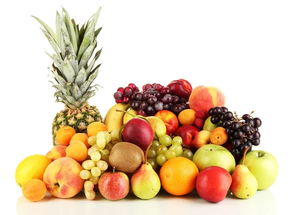 Nature morte de fruits isolés sur blanc — Photo