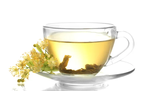 लिंडन चाय और फूलों का कप सफेद पर अलग — स्टॉक फ़ोटो, इमेज