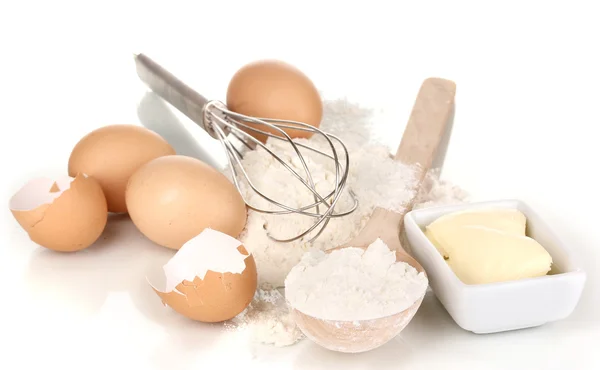 Eieren, meel en boter geïsoleerd op wit — Stockfoto