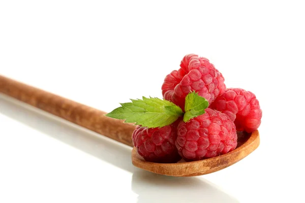 Ripe raspberries with mint in wooden spoon isolated on white — Stock Photo, Image
