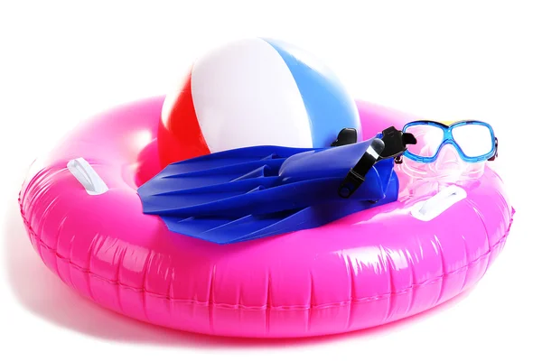 Anel da vida, bola inflável, flippers e máscara isolados no branco — Fotografia de Stock