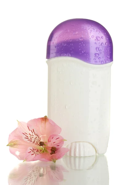 Çiçek üzerinde beyaz izole deodorant — Stok fotoğraf