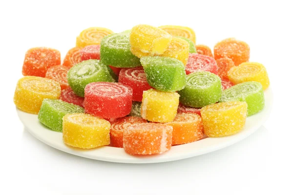 Kolorowe Cukierki-pralinki na płytkę na białym tle — Zdjęcie stockowe