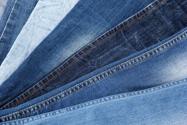 Beaucoup de jeans en gros plan — Photo