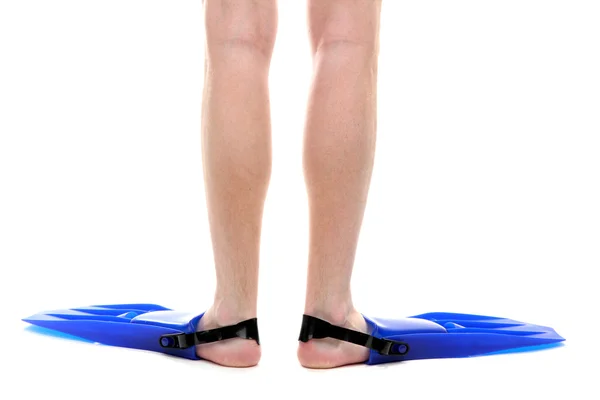 Pernas de homem em nadadeiras isoladas em branco — Fotografia de Stock