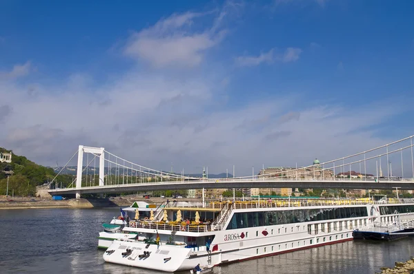 Budapešť člun — Stock fotografie