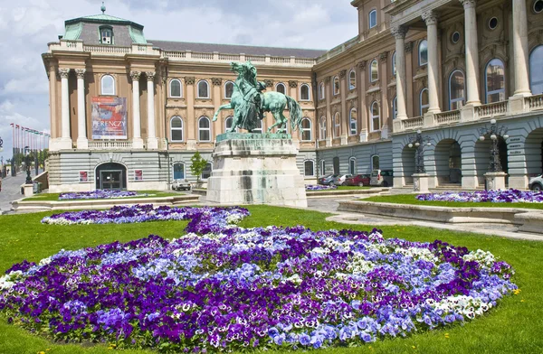 El palacio real en budapest —  Fotos de Stock