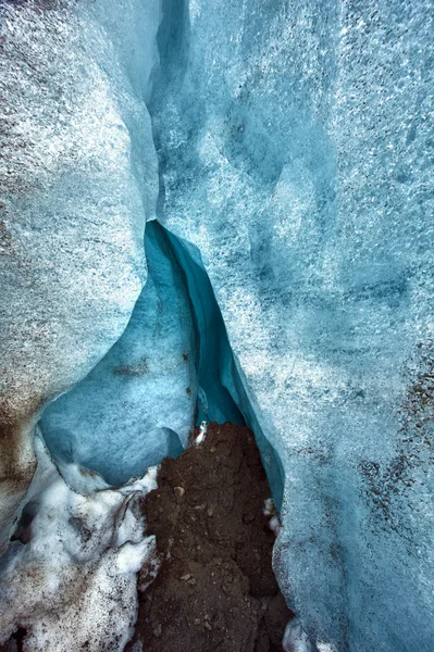 Cueva de hielo glaciar —  Fotos de Stock