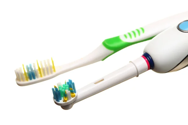 Электрическая зубная щетка изолирована на белом — стоковое фото