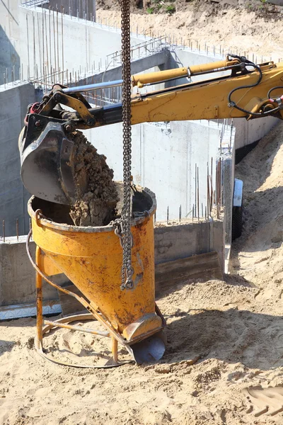 Cavador de canteiro de obras, escavadora — Fotografia de Stock