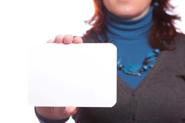 Branco de cartão de visita na mão da mulher — Fotografia de Stock