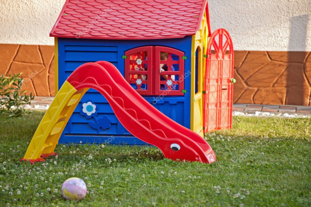 toy house with slide