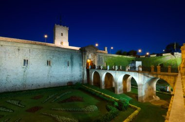 Montjuic Kalesi, gece, İspanya