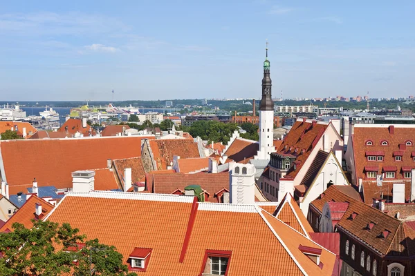 Vista del casco antiguo de Tallin, Estonia . — Foto de Stock