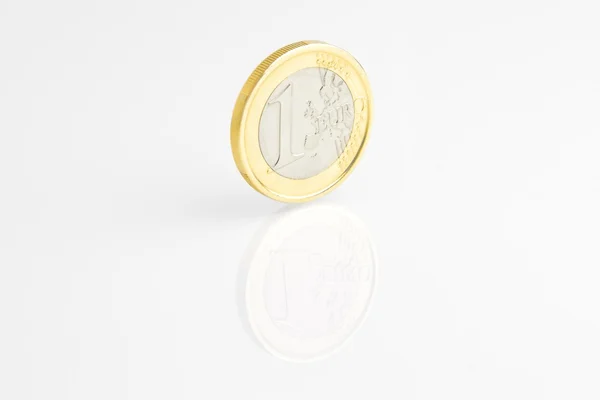 One euro coin reflected and isolated — Stock Photo, Image