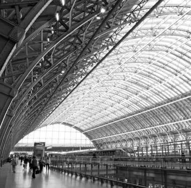 St pancras istasyonu Londra