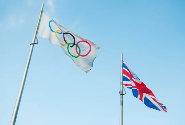 Olympiska flaggan — Stockfoto