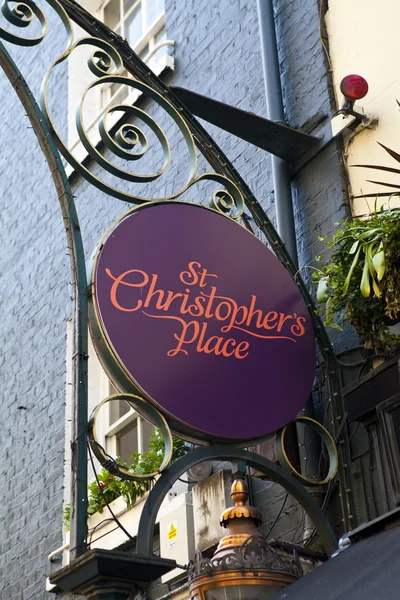 St. Christopher místo v Londýně — Stock fotografie