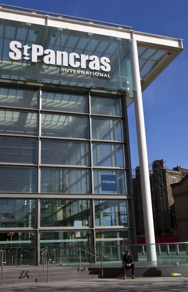 St pancras internationella station i london — Stockfoto