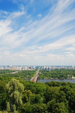 Kiev'de Dinyeper nehir manzarası