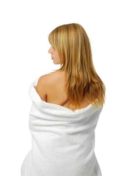 Vista trasera de una rubia en una toalla de baño — Foto de Stock