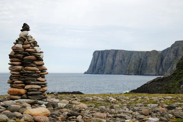 Veduta di Capo Nord con pietra miliare . — Foto Stock