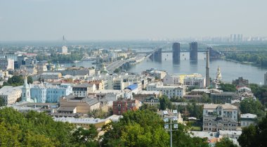 Kiev doğru nehir kıyısı